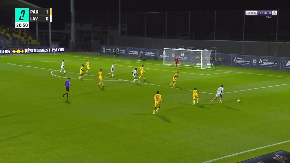 Ligue 2: Pau FC vs Laval